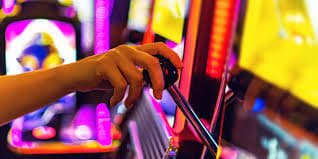 Tampilan platform taruhan olahraga ris77 di ponsel